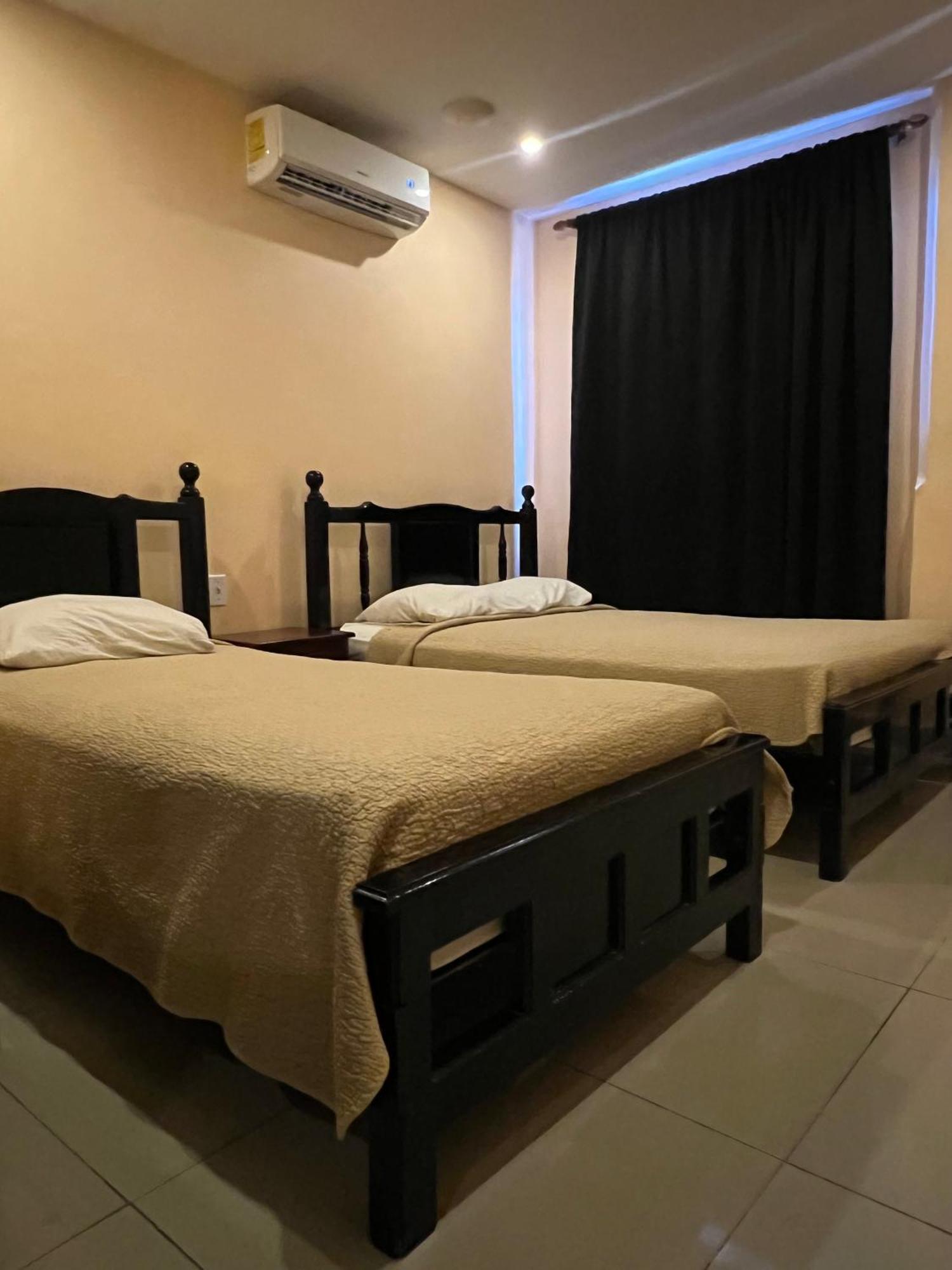 La Cubana Hotel & Suites Колон Экстерьер фото