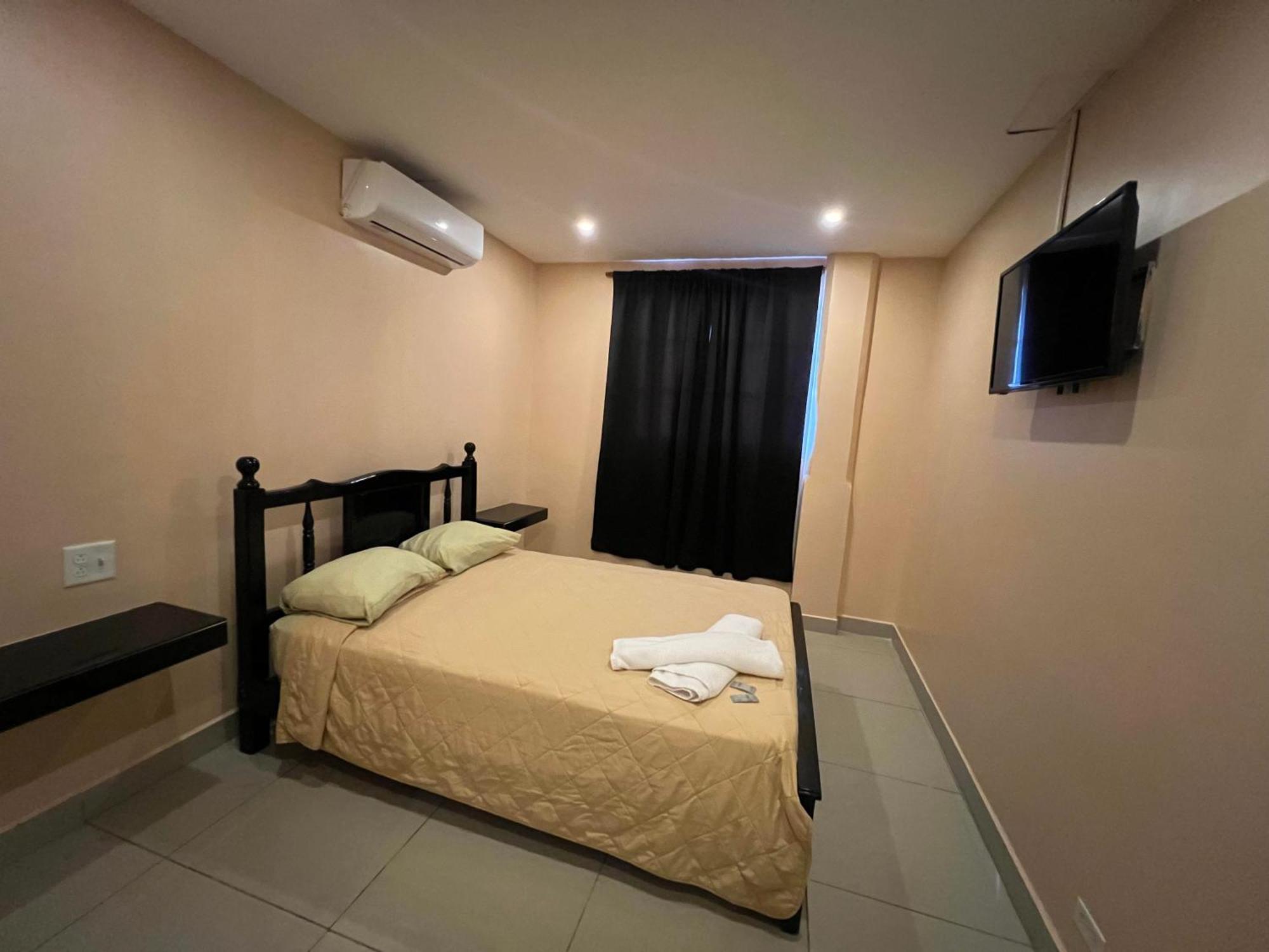 La Cubana Hotel & Suites Колон Экстерьер фото